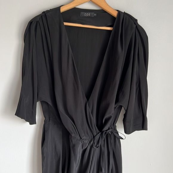 Cos Women's Black 3/4 Sleeve V Neck Midi Full Wrap 100% Silk Dress Size 8 - Picture 3 of 10